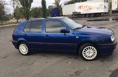 Хэтчбек Volkswagen Golf 1995 в Киеве