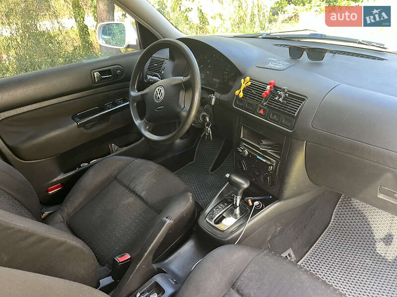 Універсал Volkswagen Golf 2001 в Рахові