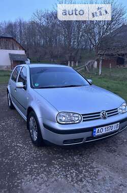 Універсал Volkswagen Golf 2000 в Ільниці