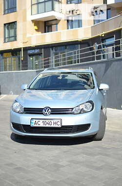 Универсал Volkswagen Golf 2010 в Горохове