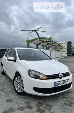 Хэтчбек Volkswagen Golf 2010 в Бережанах