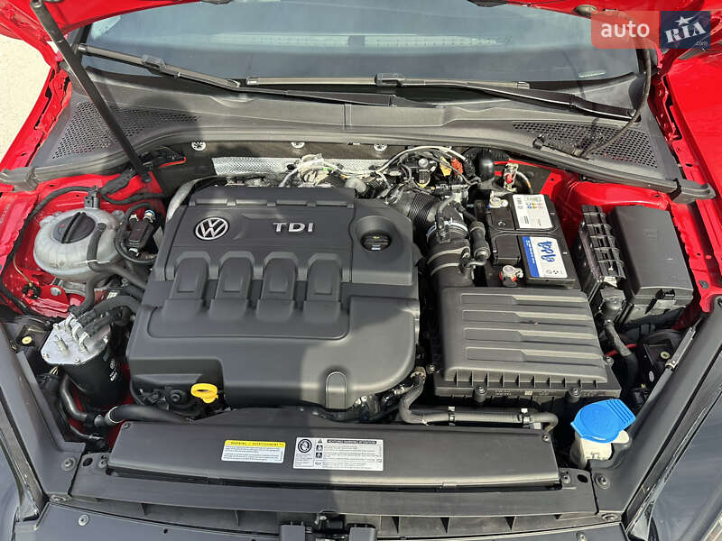 Універсал Volkswagen Golf 2015 в Запоріжжі