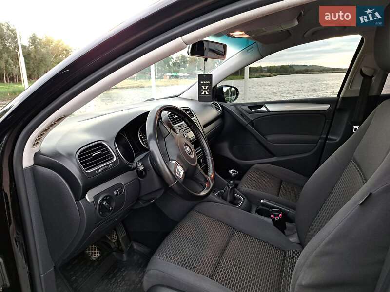 Хэтчбек Volkswagen Golf 2011 в Балте