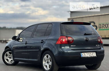 Хэтчбек Volkswagen Golf 2005 в Черновцах