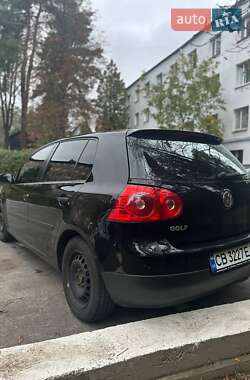 Хэтчбек Volkswagen Golf 2006 в Киеве