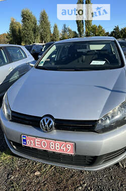 Хэтчбек Volkswagen Golf 2009 в Луцке