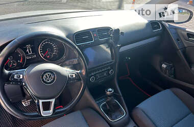 Хэтчбек Volkswagen Golf 2011 в Черновцах