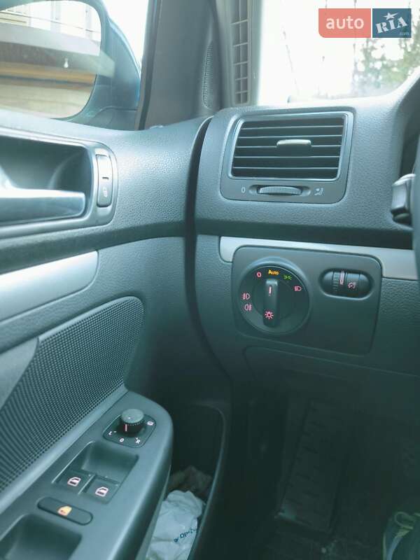 Универсал Volkswagen Golf 2009 в Ворохте