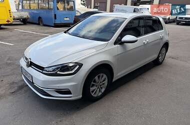 Хетчбек Volkswagen Golf 2018 в Києві