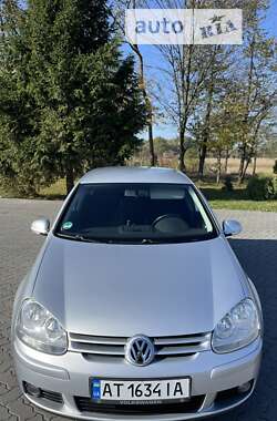 Хэтчбек Volkswagen Golf 2006 в Коломые