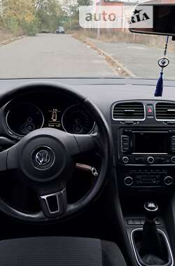 Універсал Volkswagen Golf 2011 в Києві