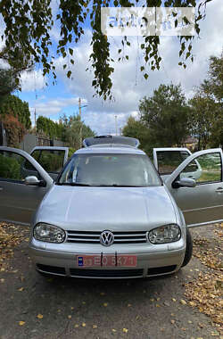 Хетчбек Volkswagen Golf 2002 в Ковелі