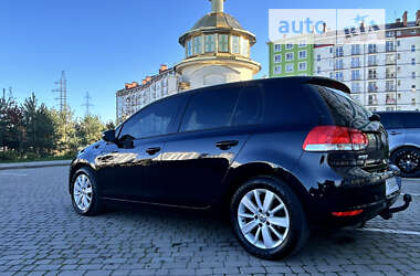 Хэтчбек Volkswagen Golf 2011 в Ивано-Франковске