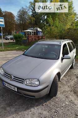 Універсал Volkswagen Golf 2003 в Здолбуніві