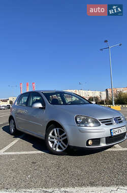 Хетчбек Volkswagen Golf 2008 в Чернівцях