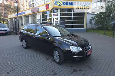 Універсал Volkswagen Golf 2009 в Рівному