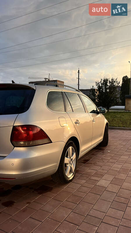 Універсал Volkswagen Golf 2010 в Нетішині