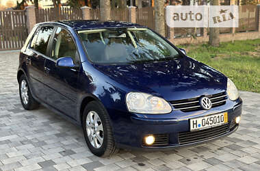 Хэтчбек Volkswagen Golf 2008 в Староконстантинове