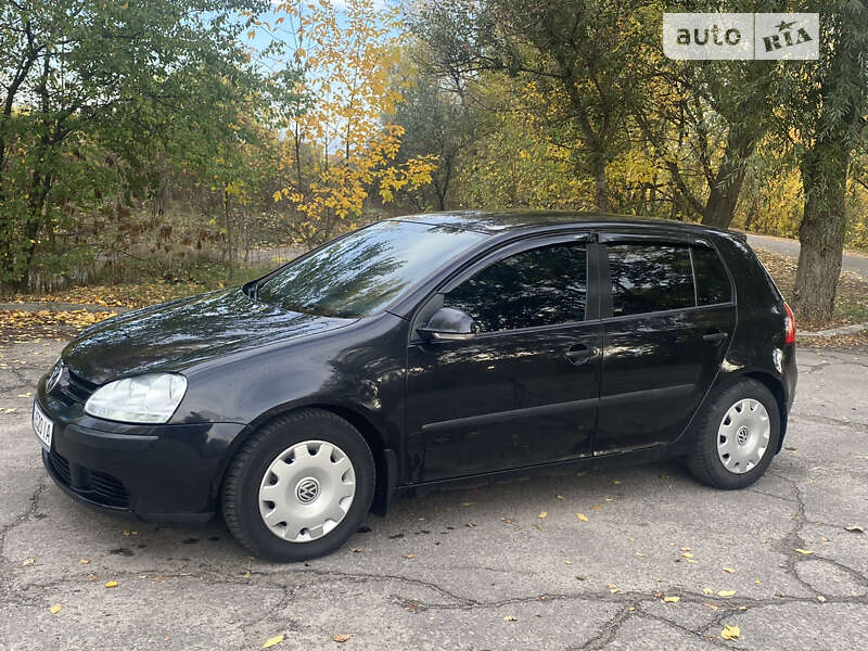 Хэтчбек Volkswagen Golf 2006 в Кременчуге