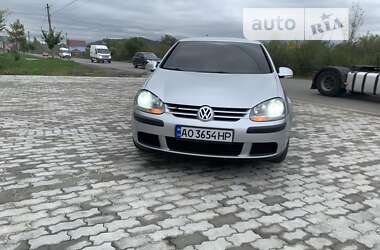 Хетчбек Volkswagen Golf 2003 в Мукачевому