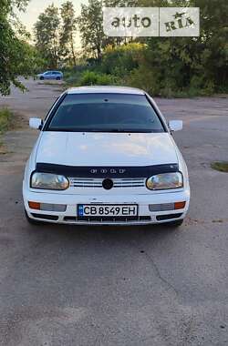 Хэтчбек Volkswagen Golf 1995 в Новгород-Северском