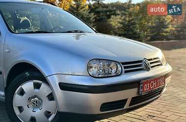 Универсал Volkswagen Golf 2001 в Виннице