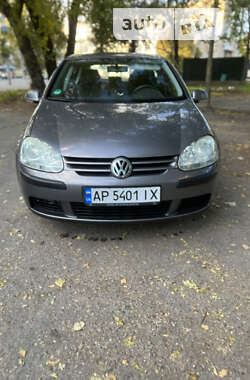 Хэтчбек Volkswagen Golf 2004 в Запорожье