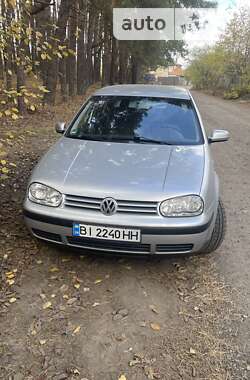 Хэтчбек Volkswagen Golf 2001 в Полтаве