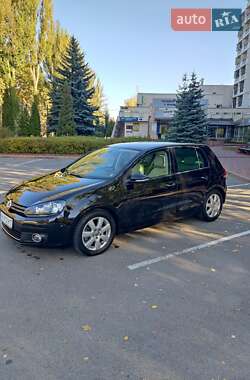 Хетчбек Volkswagen Golf 2010 в Вінниці