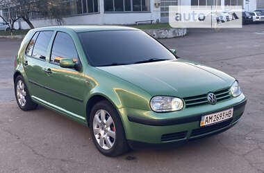 Хетчбек Volkswagen Golf 1998 в Житомирі