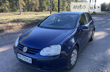 Хетчбек Volkswagen Golf 2005 в Києві