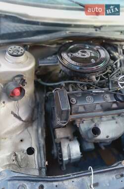 Хэтчбек Volkswagen Golf 1987 в Никополе