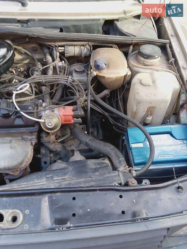 Хэтчбек Volkswagen Golf 1987 в Никополе
