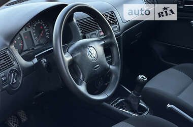 Універсал Volkswagen Golf 2003 в Харкові