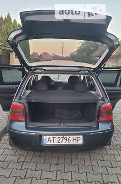 Хэтчбек Volkswagen Golf 1998 в Надворной