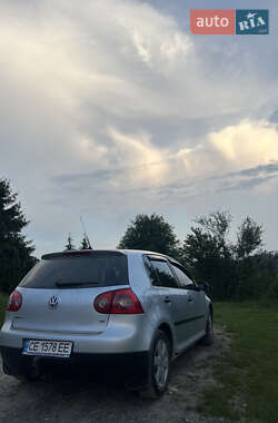 Хэтчбек Volkswagen Golf 2007 в Черновцах