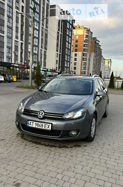 Універсал Volkswagen Golf 2010 в Івано-Франківську