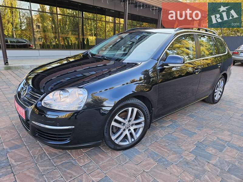 Універсал Volkswagen Golf 2009 в Полтаві