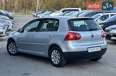 Хэтчбек Volkswagen Golf 2005 в Харькове