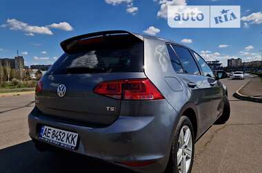 Хэтчбек Volkswagen Golf 2016 в Кривом Роге