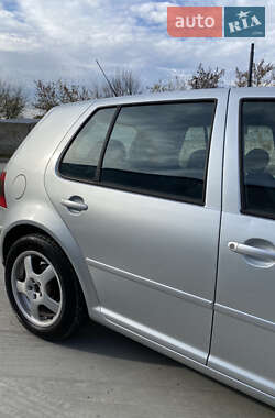 Хэтчбек Volkswagen Golf 2003 в Тернополе