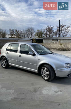 Хэтчбек Volkswagen Golf 2003 в Тернополе