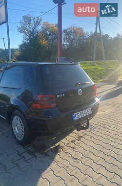 Хэтчбек Volkswagen Golf 2002 в Сторожинце