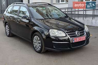 Универсал Volkswagen Golf 2008 в Дубно