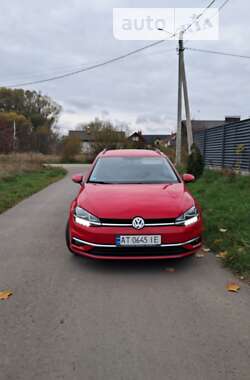 Універсал Volkswagen Golf 2019 в Івано-Франківську