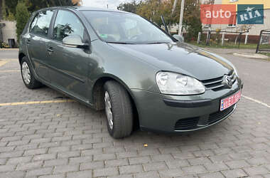 Хэтчбек Volkswagen Golf 2005 в Луцке