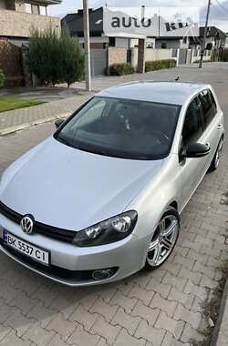 Хетчбек Volkswagen Golf 2009 в Рівному