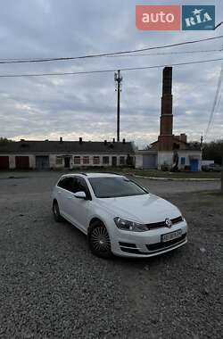 Универсал Volkswagen Golf 2014 в Виннице