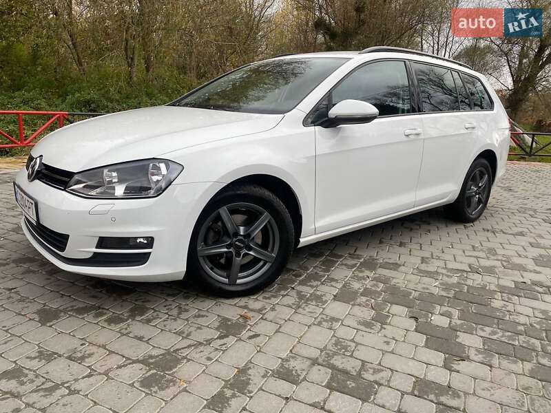 Универсал Volkswagen Golf 2014 в Львове