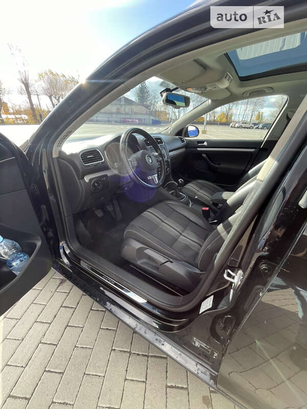 Универсал Volkswagen Golf 2012 в Тернополе